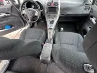Gebraucht Toyota Auris 132 PS (97 kW) 2008 Silber Kleinwagen