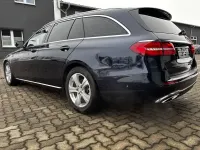Gebraucht Mercedes E220 194 PS (142 kW) 2016 Blau Limousine