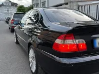 Gebraucht BMW 320 150 PS (110 kW) 2004 Schwarz Limousine