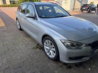 Gebraucht BMW 318 143 PS (105 kW) 2014 Silber Kombi