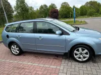 Używany Ford Focus 100 KM (73 kW) 2006 Andere farben Sedan/Limuzyna