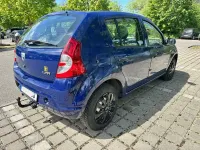 Gebraucht Dacia Sandero 75 PS (55 kW) 2009 Blau Limousine