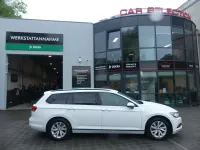 Gebraucht VW Passat Trendline 150 PS (110 kW) 2019 Pure white (metallic) Kombi