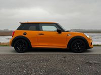 Second-hand Mini Cooper SD 231 CP (169 kW) 2016 Portocaliu Hatchback