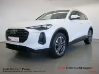 Gebraucht Audi Q5 Sport 204 PS (150 kW) 2025 Gletscherweiss metallic SUV
