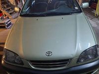 Gebraucht Toyota Avensis Sol 128 PS (94 kW) 2000 Grün Limousine
