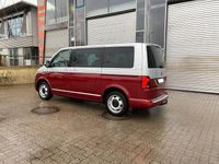 Gebraucht VW Multivan 204 PS (150 kW) 2022 Rot Van