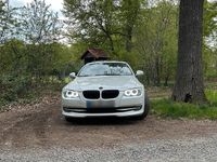 Gebraucht BMW 330 245 PS (180 kW) 2012 Weiß Coupé