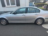 Gebraucht BMW 320 151 PS (111 kW) 1998 Silber Limousine