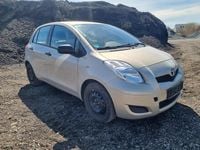 Gebraucht Toyota Yaris 70 PS (51 kW) 2009 Silber Kleinwagen