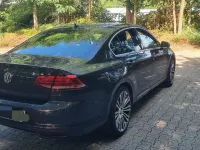 Gebraucht VW Passat Comfortline 150 PS (110 kW) 2017 Grau Limousine