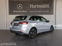 Gebraucht Mercedes B200 Advanced 163 PS (119 kW) 2025 Hightechsilber Van / Kleinbus