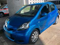 Gebraucht Toyota Aygo 68 PS (50 kW) 2010 Blau Kleinwagen