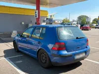 Gebraucht VW Golf IV 90 PS (66 kW) 2001 Blau Kleinwagen