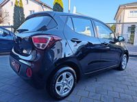 Gebraucht Hyundai i10 67 PS (49 kW) 2017 Schwarz Kleinwagen