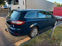 Gebraucht Ford Mondeo 140 PS (102 kW) 2014 Blau Kombi