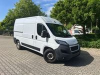 Gebraucht Peugeot Boxer 165 PS (121 kW) 2022 Weiß Van