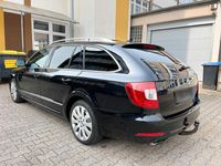 Gebraucht Skoda Superb 170 PS (125 kW) 2013 Schwarz Kombi