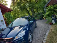 Gebraucht Ford Focus 100 PS (73 kW) 2010 Blau Limousine