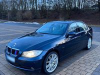 Gebraucht BMW 320 150 PS (110 kW) 2005 Blau Limousine
