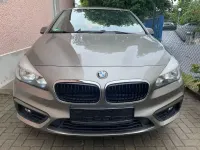 Gebraucht BMW 218 Active Tourer Basis 136 PS (100 kW) 2016 Silber Van / Kleinbus