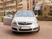 Gebraucht Opel Zafira 150 PS (110 kW) 2007 Silber Van / Kleinbus