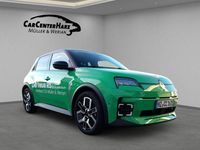Gebraucht Renault 5 E-Tech Komfort 110 kW (150 PS) 2024 Pop green!, black pearlschwar Limousine