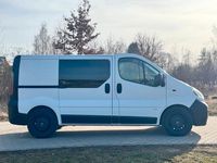 Second-hand Opel Vivaro 101 CP (74 kW) 2005 Alb Monovolum