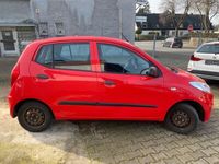 gebraucht Hyundai i10 Bj 12.2012 Servo E-Fenster läuft gut.