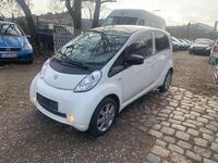Gebraucht Peugeot iON Basis 35 kW (48 PS) 2011 Weiß Kleinwagen