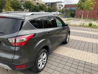 Gebraucht Ford Kuga 150 PS (110 kW) 2018 Grau SUV