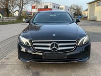 Gebraucht Mercedes E200 Avantgarde 150 PS (110 kW) 2017 Schwarz Limousine
