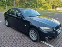 Gebraucht BMW 318 143 PS (105 kW) 2011 Schwarz Limousine
