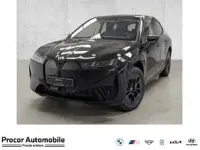 Neu BMW iX 300 kW (408 PS) 2026 Schwarz (saphirschwarz) SUV