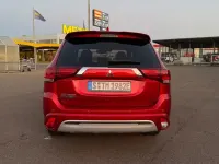 Gebraucht Mitsubishi Outlander P-HEV Top 224 PS (164 kW) 2021 Rot SUV