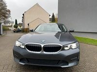 gebraucht BMW 318 i Sport Line Automautik