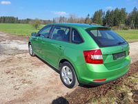 Gebraucht Skoda Rapid Ambition 90 PS (66 kW) 2016 Rallyegrün metallic Kleinwagen