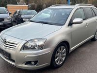 Gebraucht Toyota Avensis Team 129 PS (94 kW) 2009 Silber Kombi
