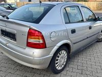 Gebraucht Opel Astra Elegance 101 PS (74 kW) 2001 Silber Limousine