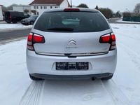 Gebraucht Citroën C3 SELECTION 82 PS (60 kW) 2016 Silber Limousine