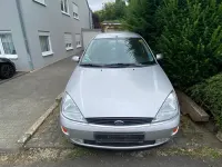 Gebraucht Ford Focus 100 PS (73 kW) 1999 Silber Kombi