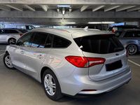 Gebraucht Ford Focus 120 PS (88 kW) 2020 Silber Kombi