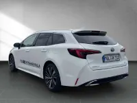 Gebraucht Toyota Corolla Hybrid 140 PS (102 kW) 2026 Schneeweiß Kombi