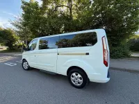 Gebraucht Ford Tourneo 131 PS (96 kW) 2016 Weiß Van / Kleinbus