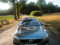 Gebraucht Volvo V90 Momentum 150 PS (110 kW) 2018 Grau Kombi