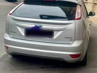 Second-hand Ford Focus 101 CP (74 kW) 2008 Argintiu Berlinǎ