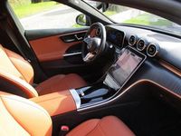 Gebraucht Mercedes C200 Avantgarde 163 PS (119 kW) 2023 Blau Limousine