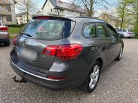 Gebraucht Opel Astra 2012 Grau Kombi