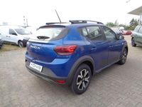 Gebraucht Dacia Sandero Expression 91 PS (66 kW) 2023 Blau Kleinwagen