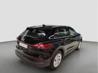 Używany Audi Q4 e-tron Ambiente 210 kW (286 KM) 2025 Czarny SUV